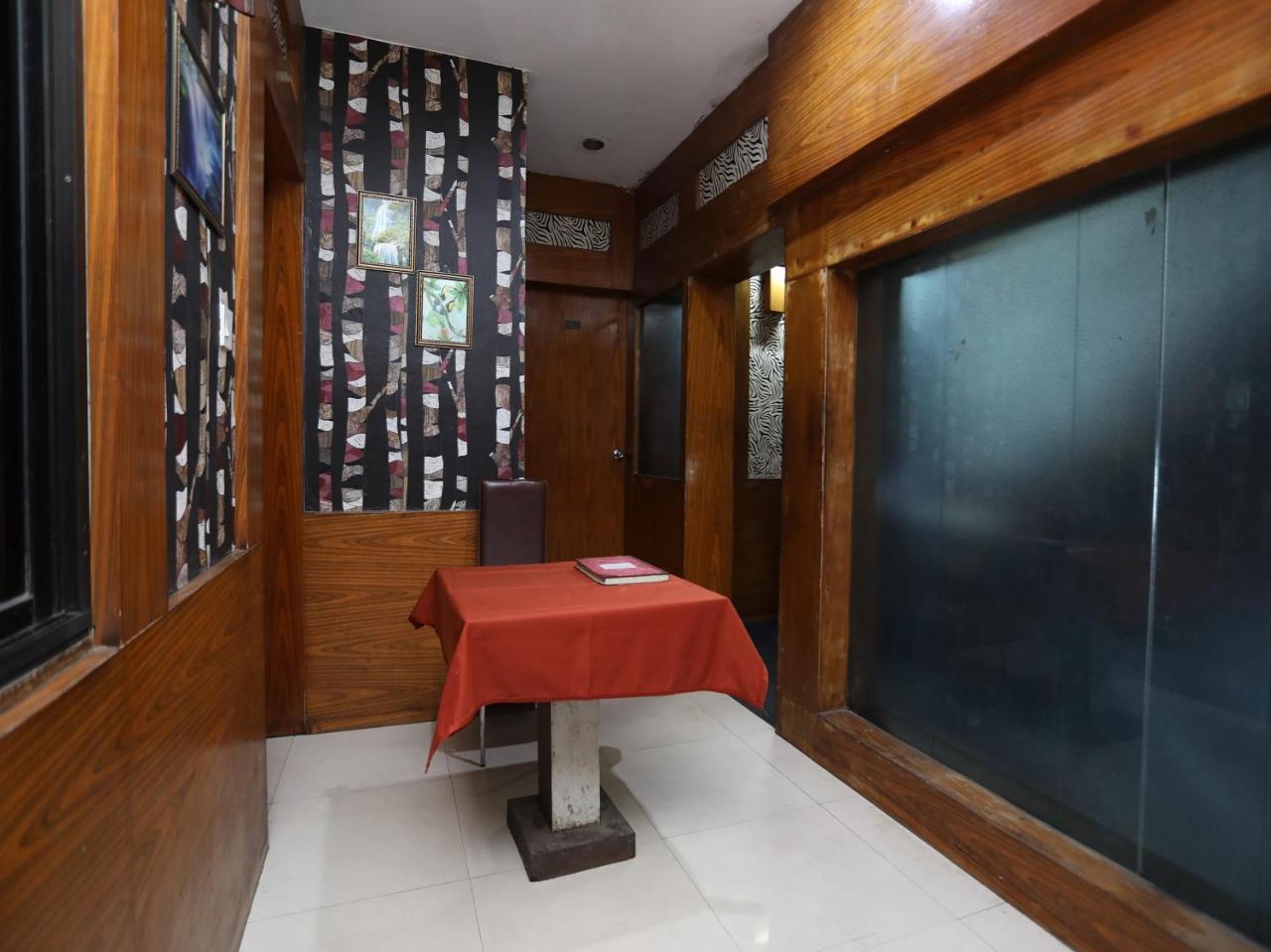 Oyo 28644 Hotel Nilanjana Āsansol Buitenkant foto