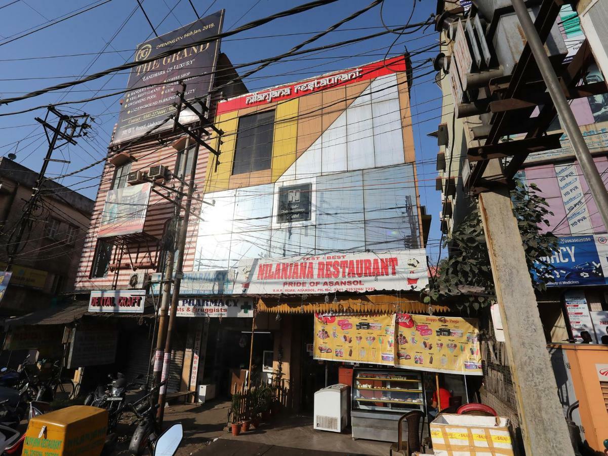 Oyo 28644 Hotel Nilanjana Āsansol Buitenkant foto